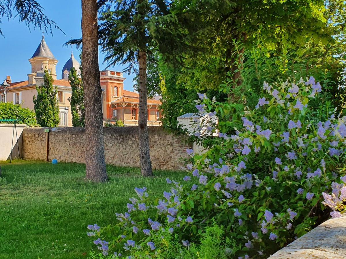 Gite Les Arches Saint-Andeol-le-Chateau 外观 照片